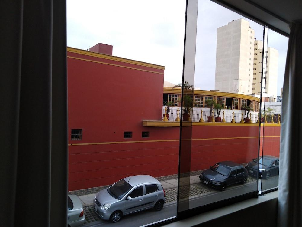 Hotel Park Suites Lima Exterior foto